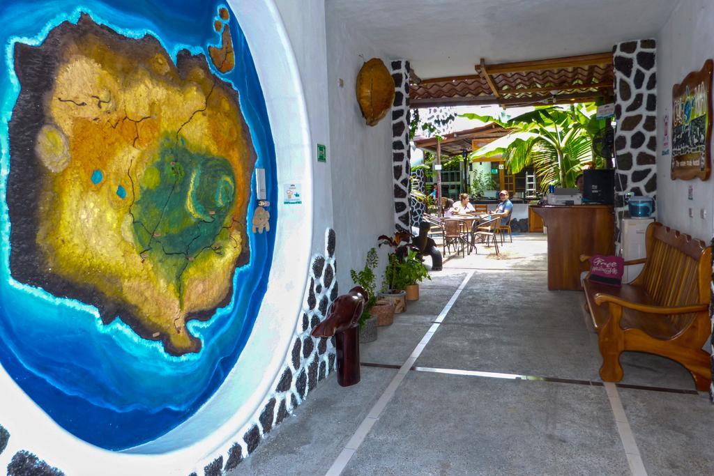Hotel Coloma Galapagos Пуэрто-Айора Экстерьер фото