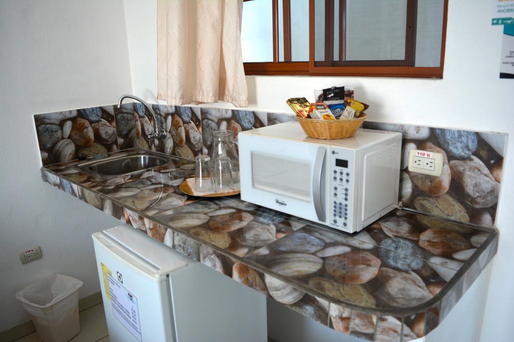 Hotel Coloma Galapagos Пуэрто-Айора Экстерьер фото