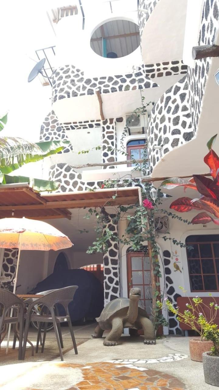 Hotel Coloma Galapagos Пуэрто-Айора Экстерьер фото
